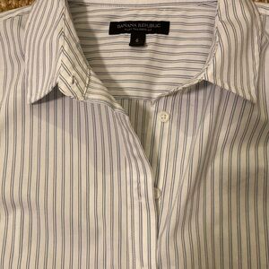Banana Republic Tiley tailored white pinstriped shirt women’s 6